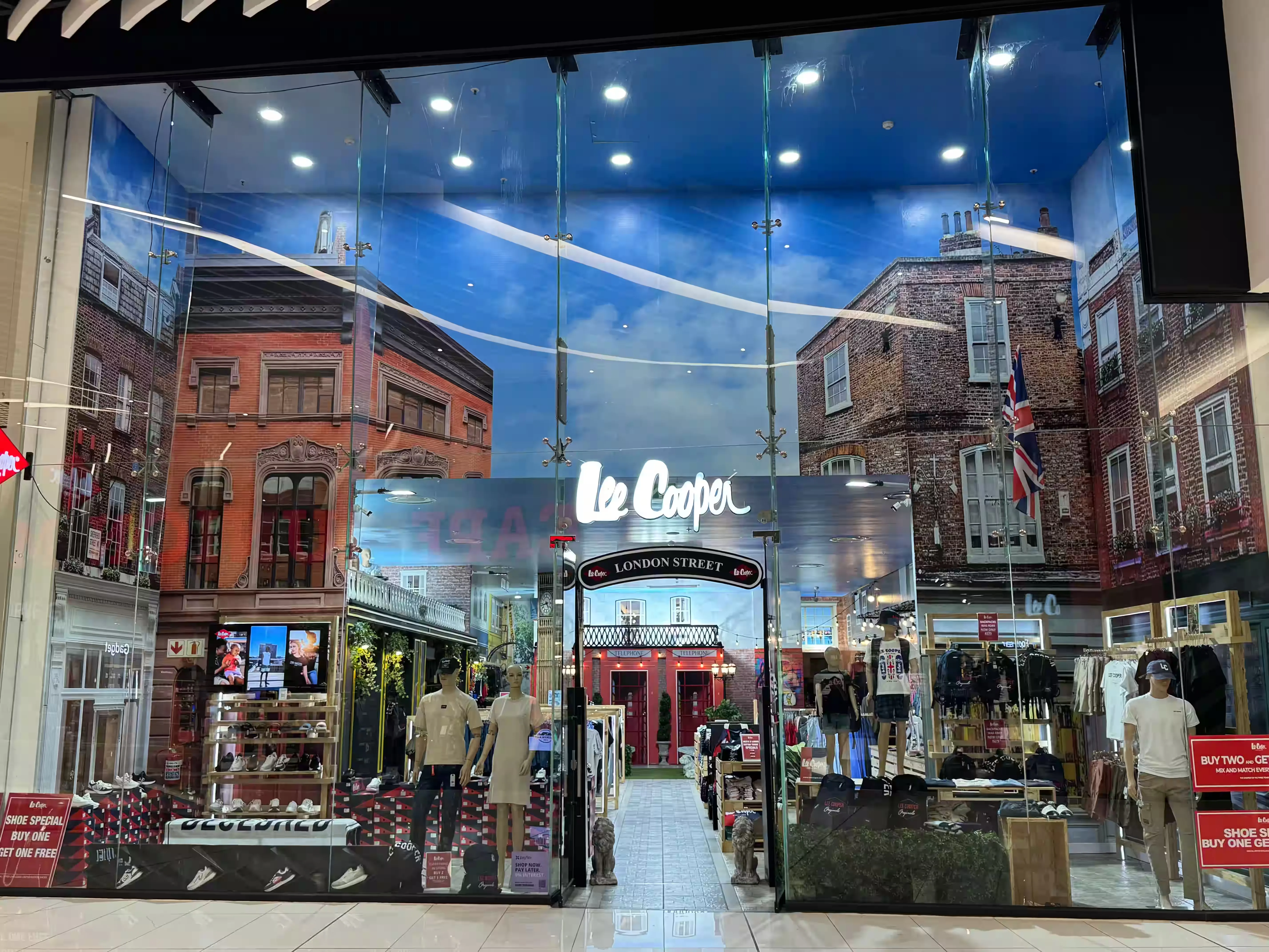 LEE COOPER FOURWAYS