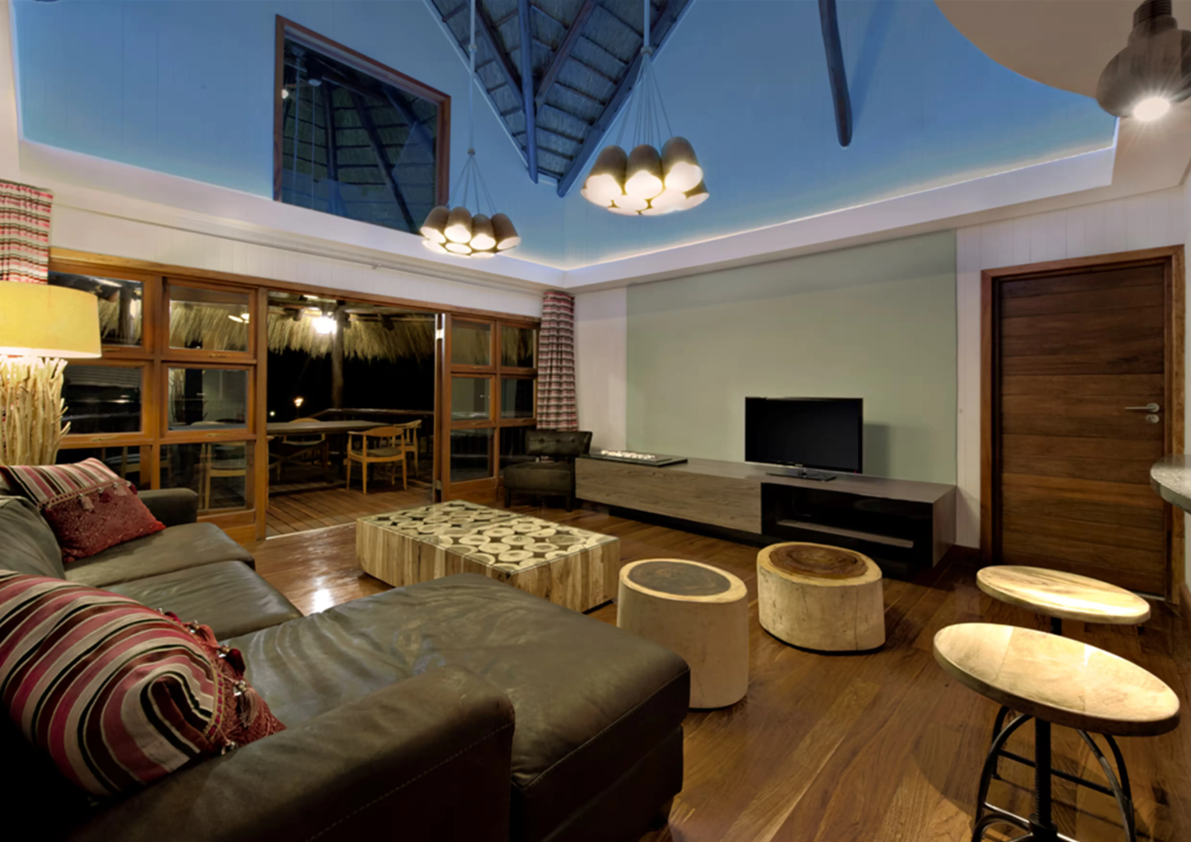 LEOPARD LODGE